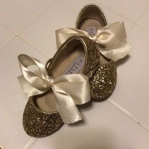Toddler Gold sparkle dress shoes